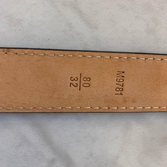 Louis Vuitton belt - Picture 8 of 13